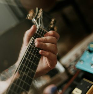 escribir canciones profesional guitarra