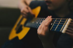 talento musica canciones  dedicacion guitarra