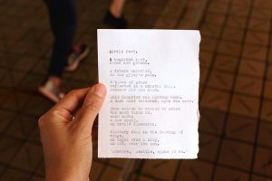 analiza y escribe letras de canciones