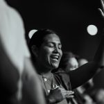 Practica la interpretacion vocal al cantar
