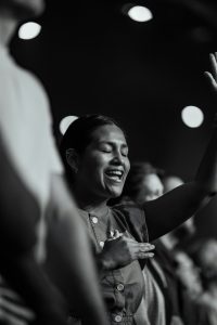Practica la interpretacion vocal al cantar
